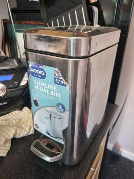 Photo of free Small pedal bin (SE20) #1