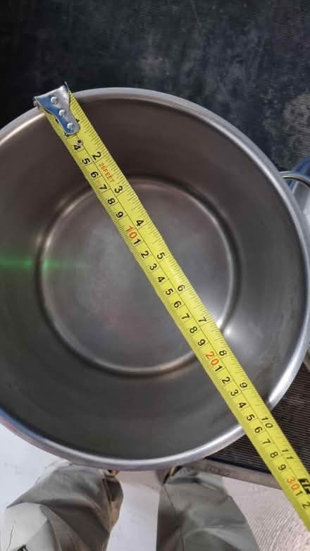 Photo of free Casserole pots x2 (South hampstead NW8) #2