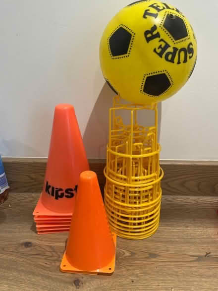 Photo of free Kids soccer training set (St Albans AL3) #1