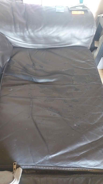 Photo of free Large spacious corner sofa (Silverburn G53) #4