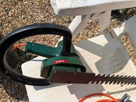 Photo of free bosch p80k hedge trimmer (Lavant PO18) #2