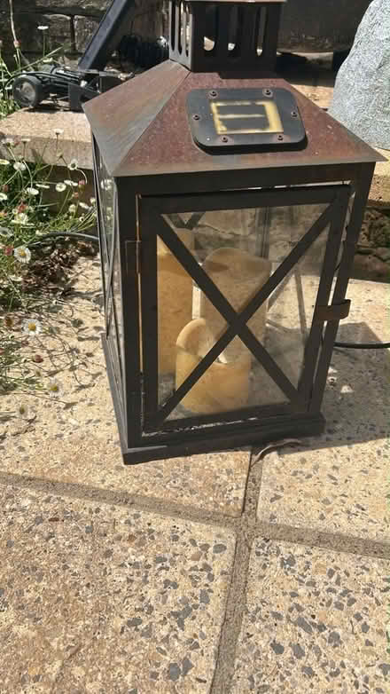 Photo of Silver metal candle lantern (Top Amersham HP6) #1