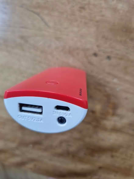 Photo of free Small powerbank (Comely Bank EH4) #2