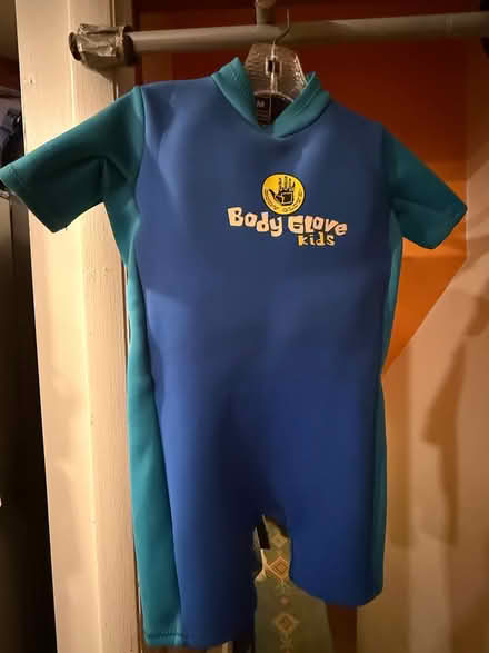 Photo of free two body gloves for kids (red hook 12571) #4