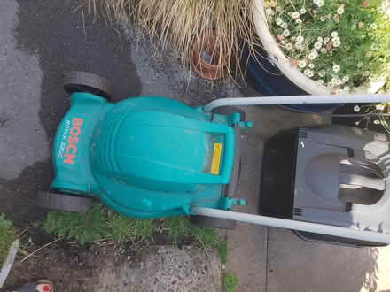 Photo of free Bosch lawnmower (CW12 2BW Buglawton) #2