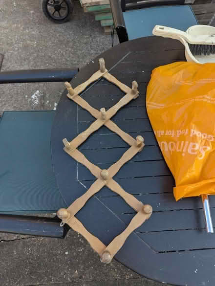Photo of free Wooden mug holder (chesterfield S41) #1