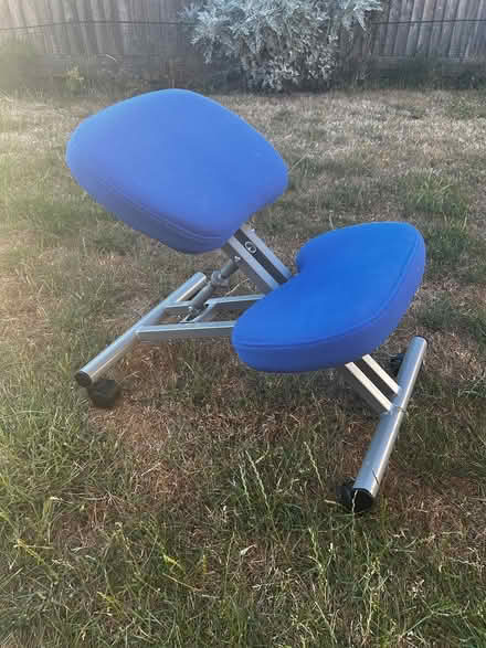 Photo of free Kneeling chair. Great condition (Basingstoke RG22) #1