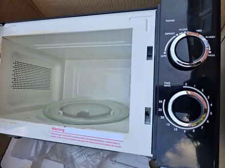 Photo of free Mirrored Breville Microwave (Burton-upon-Trent DE14) #3