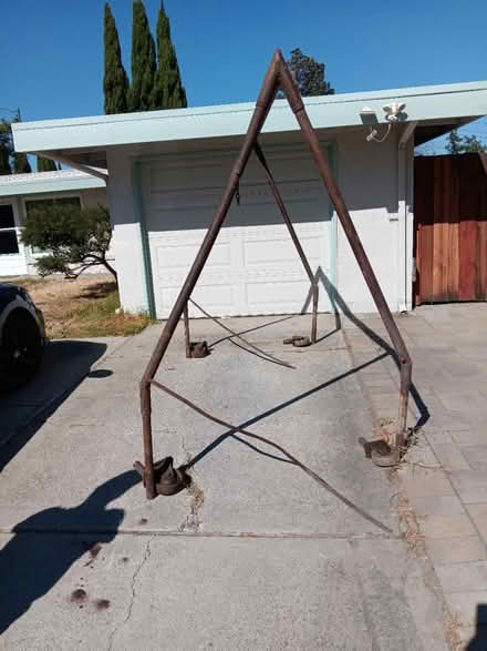 Photo of free A frame for hoisting (Lawrence and 101) #2