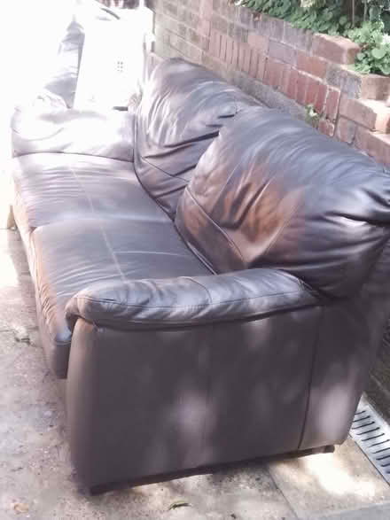 Photo of free Leather settee (Clive Vale TN35) #2