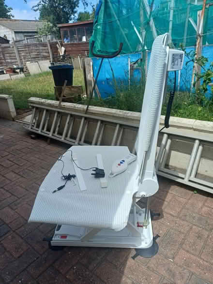 Photo of free Aquatec bath lift (E13 8jx) #4