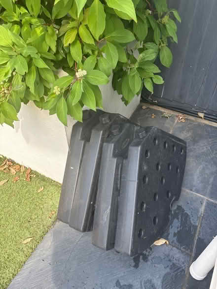 Photo of free Parasol base 66kg (Sw209) #1
