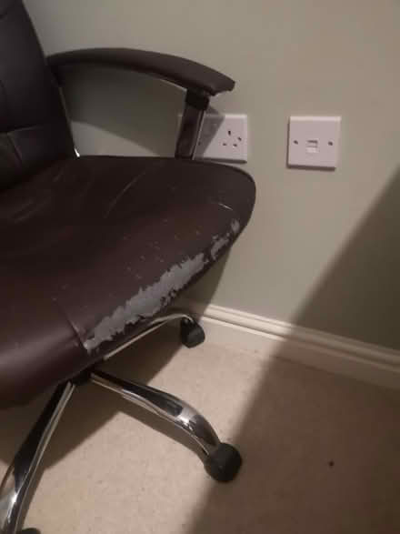 Photo of free Desk Chair (Clapton, E5) #3