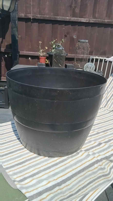 Photo of free Very large black plastic planter (Huyton L36) #2