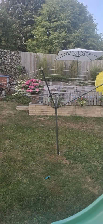 Photo of free Rotary washing line (Hemel Hempstead) #1