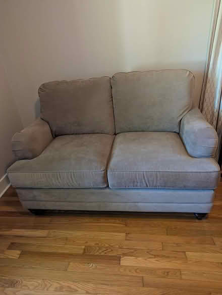 Photo of free Love seat sleeper (Converse Street, Longmeadow) #1