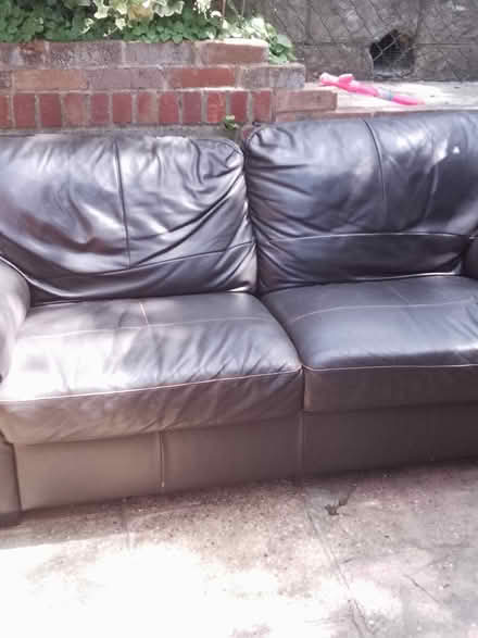 Photo of free Leather settee (Clive Vale TN35) #1