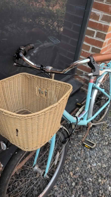 Photo of free bicycle with basket (Bonnington EH6) #4