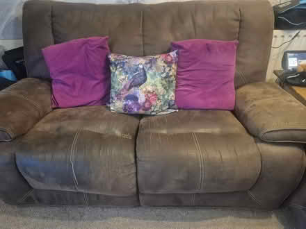 Photo of free Lovely sofas (Dunstable LU6) #1