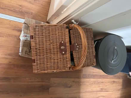 Photo of free Picnic Basket - never been used (SW18 - Wandsworth Town) #4