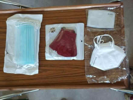 Photo of free Face masks and sanitising gel (near Dublin 8) #3