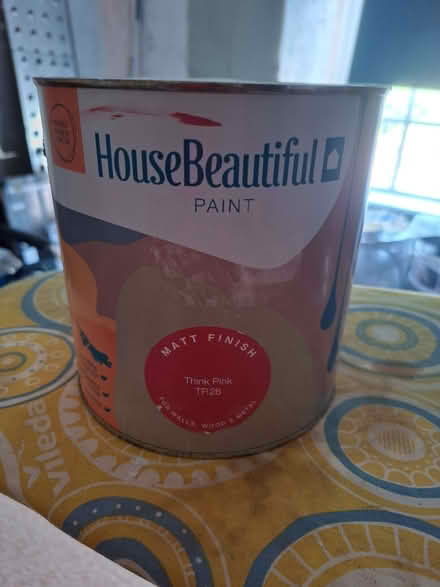 Photo of free Pink/Red Paint (Morland CA10) #1