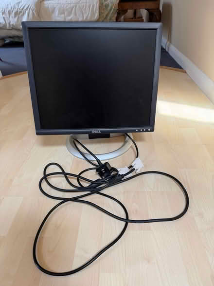 Photo of free Dell computer screen (Peacehaven BN10) #1