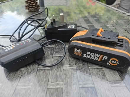 Photo of free Worx battery and charger (ME15) #1