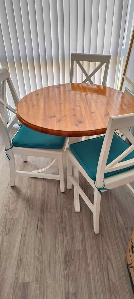 Photo of free Dining room table and 3 chairs/cushions (Brixham TQ5) #2