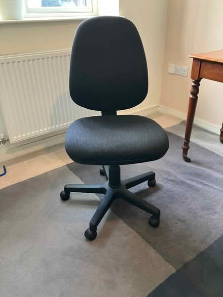 Photo of free Grey office chair (Lower Wolvercote OX2) #1