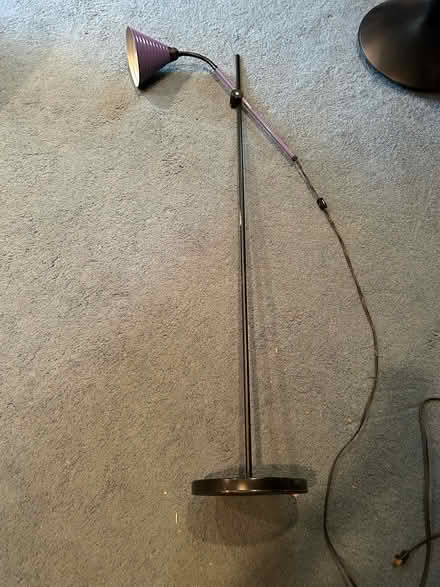 Photo of free Standing lamp (Germantown 20874) #1