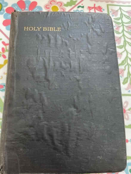 Photo of free 1932 Childrens Bible (Norbiton KT2) #1