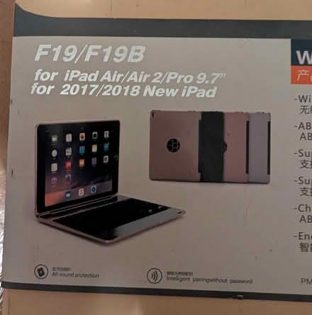 Photo of free iPad wireless keyboard (Northridge) #1
