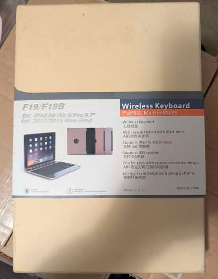 Photo of free iPad wireless keyboard (Northridge) #2