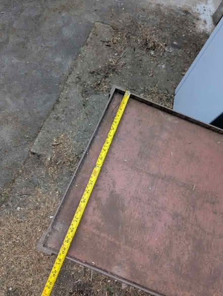 Photo of free Metal table (chesterfield S41) #4