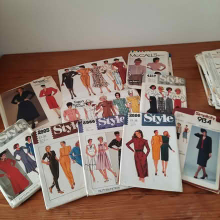 Photo of free Retro 1980s dress patterns (Witton le Wear DL15) #1