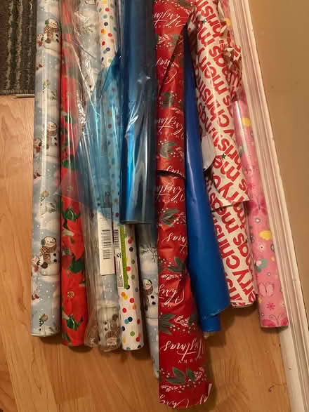 Photo of free Unused gift wrapping paper (Lisgar Mississauga) #1
