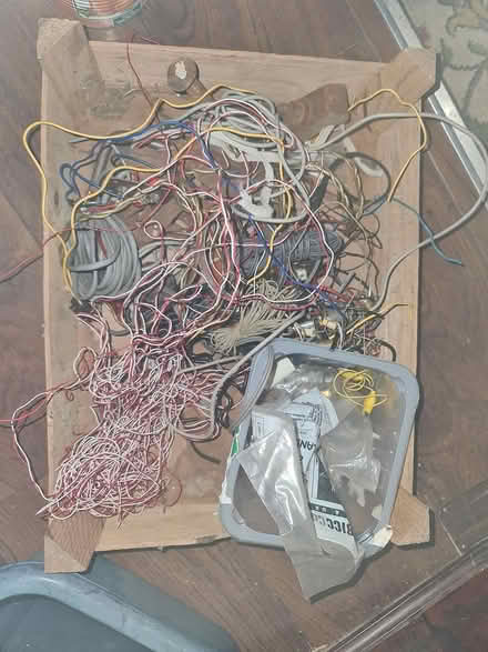 Photo of free Electric and electronic bibs & bobs (Hackney E8) #1