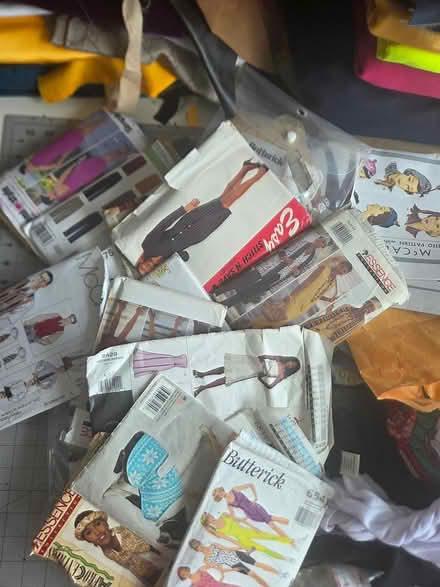 Photo of free Fabric and sewing patterns (Upper West Side) #2
