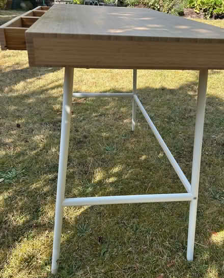 Photo of free Stylish desk (KT23 Great Bookham) #2