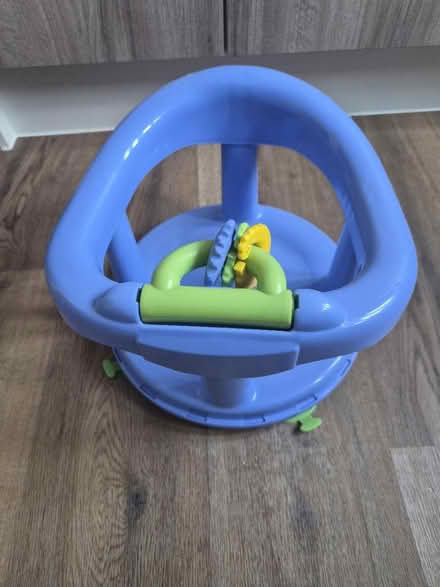 Photo of free Baby bath chair (LE77AD) #2