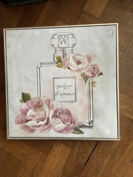Photo of free Perfume bottle picture (Chard TA20) #1