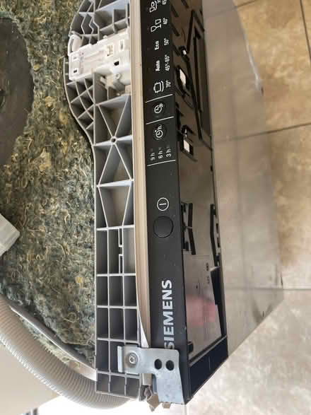 Photo of free Siemens Dishwasher (Ardleigh CO7) #2