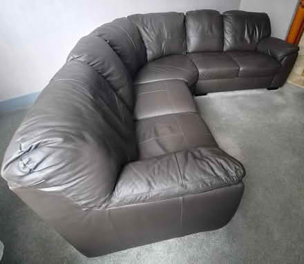 Photo of free Corner Suite (Ecclesfield S5) #2
