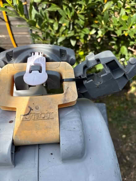 Photo of free Hoselock Hose Reel (Redhill, Surrey RH1 2) #3
