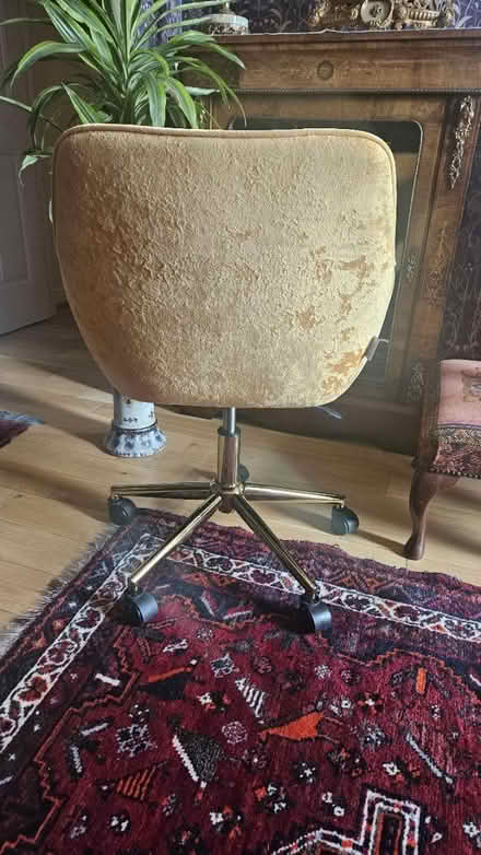 Photo of free Yellow adjustable swivel chair (Britannia Wharf BD16) #4