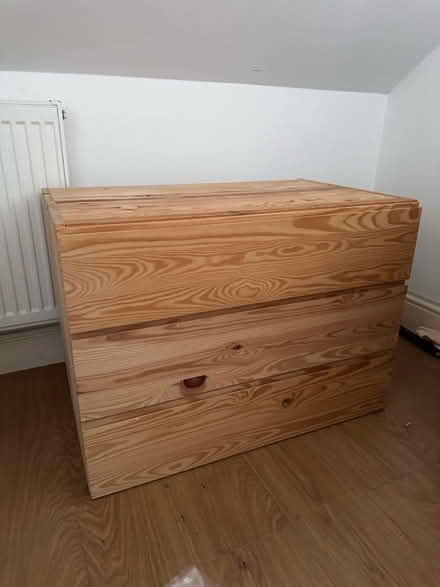 Photo of free Chest of drawers (E10 6AJ) #1
