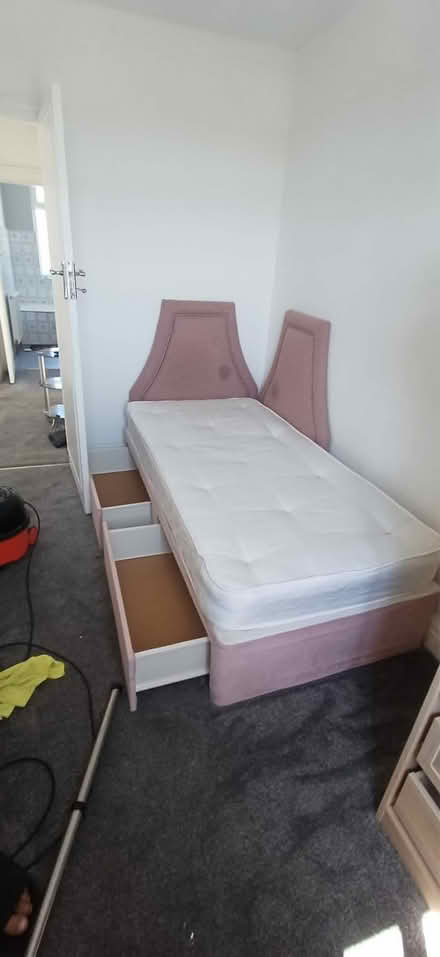 Photo of free Double bed and single bed (NW98HJ) #4
