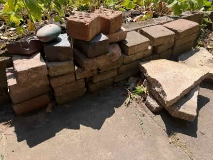 Photo of free Selection of bricks (ST150TA) #1
