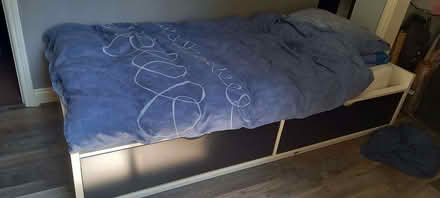 Photo of free Single bed and mattress, with drawers (Freeland OX29) #1